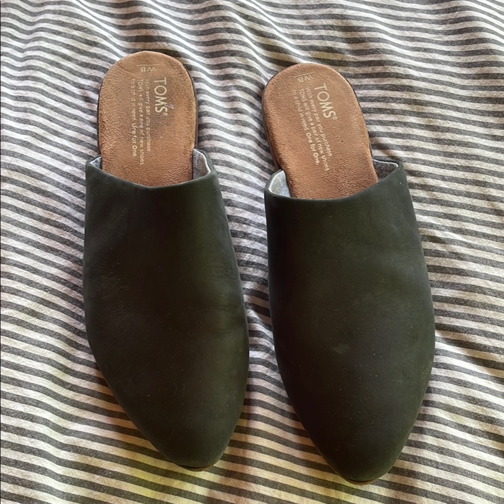Toms Black Mules Sleek Minimalist Design